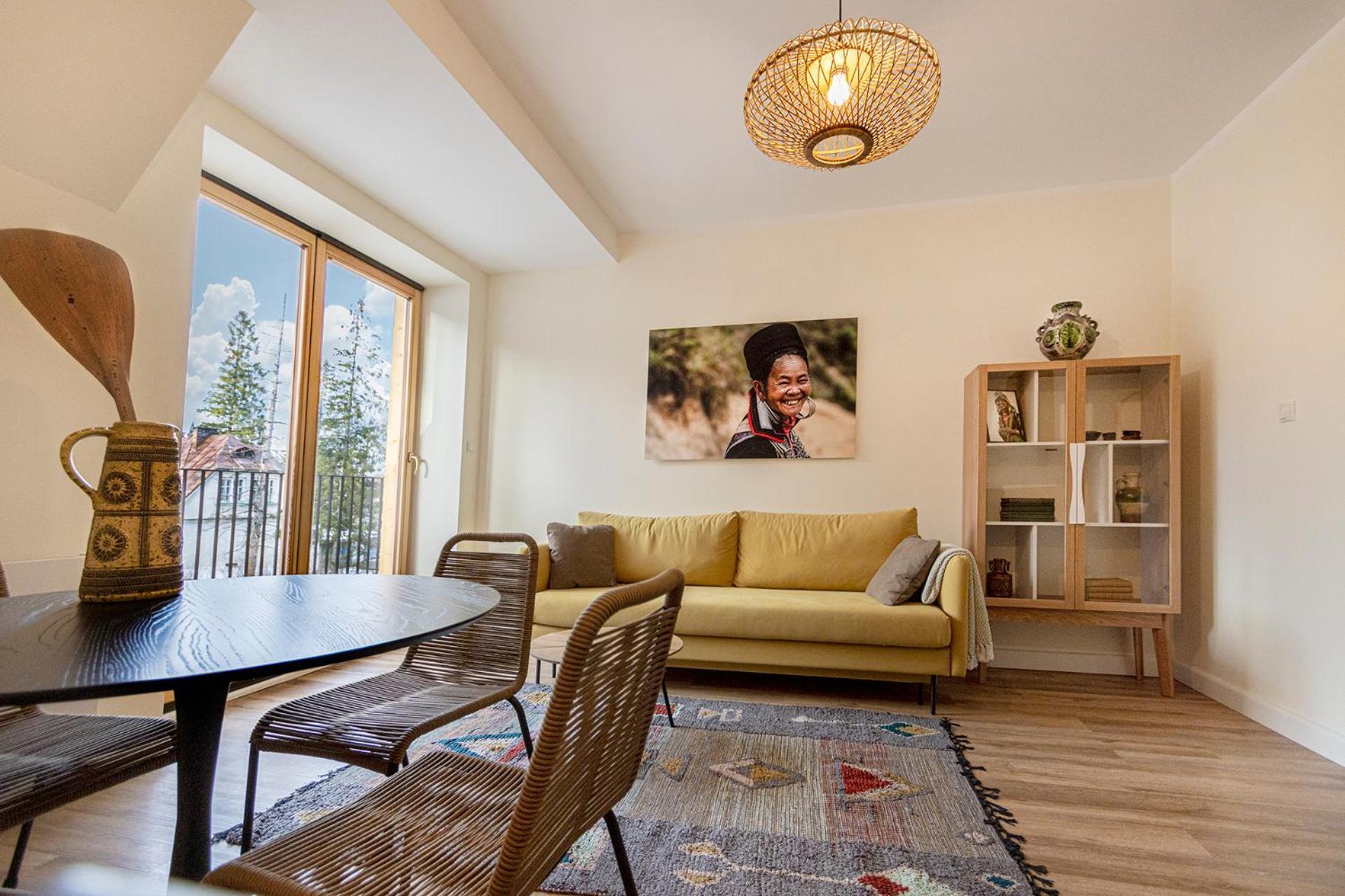 One-Bedroom Apartment